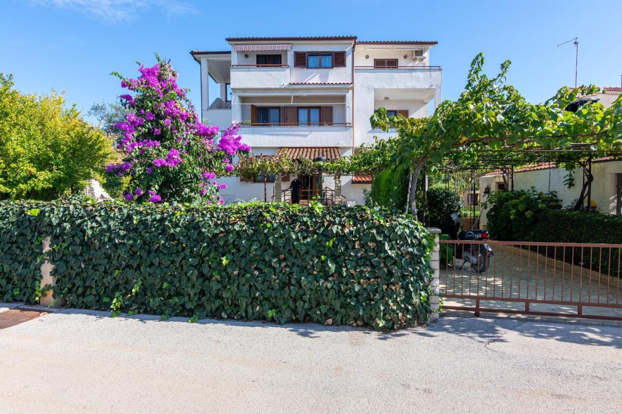 Apartments With A Parking Space Medulin - 7494 Εξωτερικό φωτογραφία