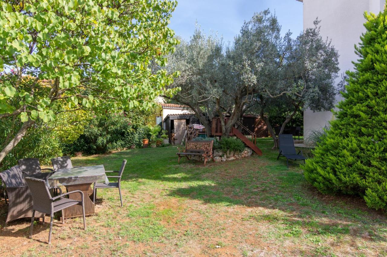Apartments With A Parking Space Medulin - 7494 Εξωτερικό φωτογραφία