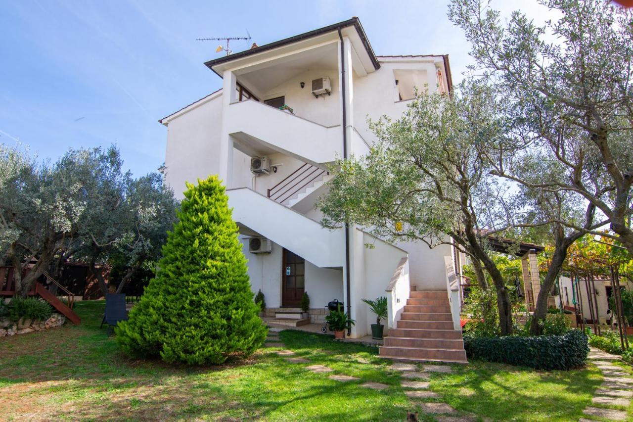 Apartments With A Parking Space Medulin - 7494 Εξωτερικό φωτογραφία